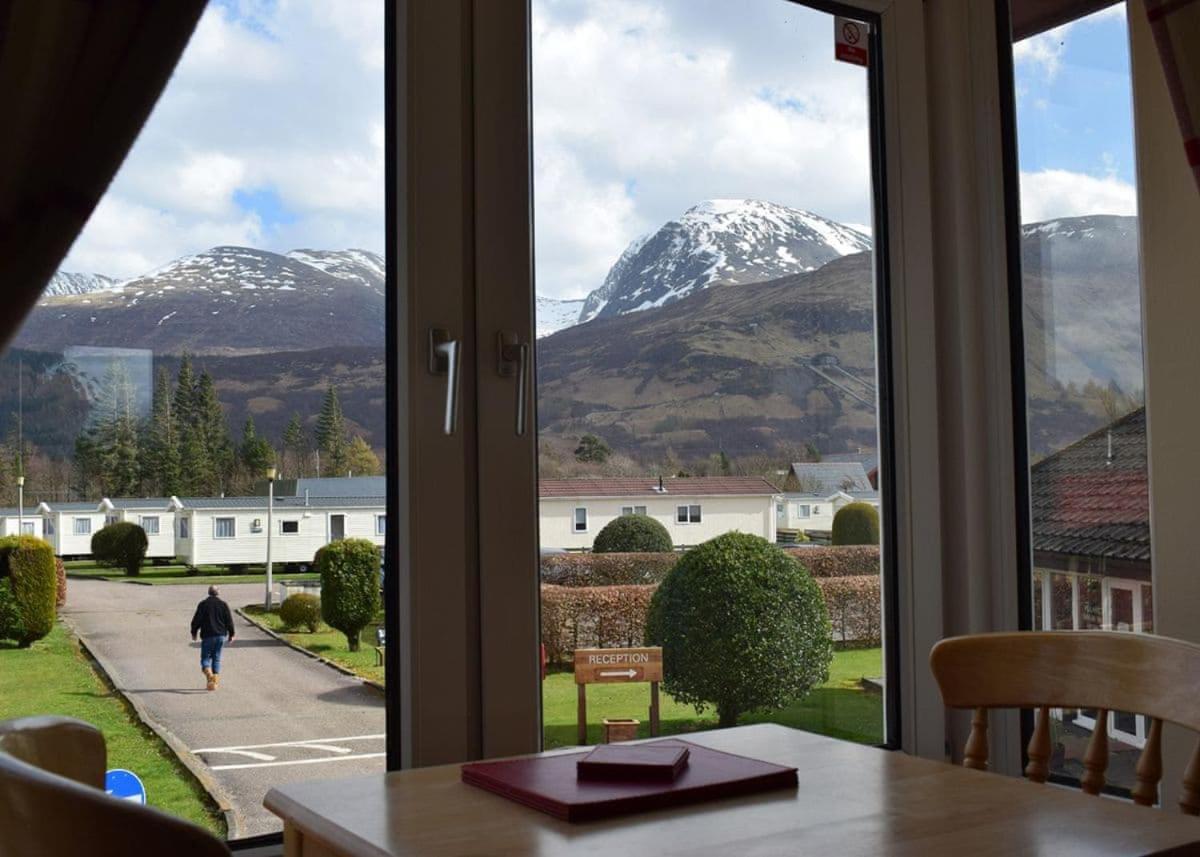 Ben Nevis Holiday Park Banavie Exteriör bild